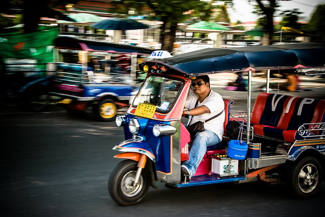 tuk tuk in bangkok