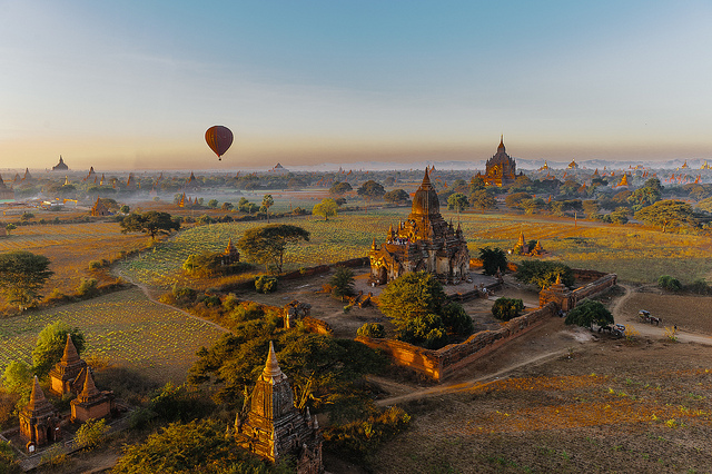 most beautiful hot air balloon rides